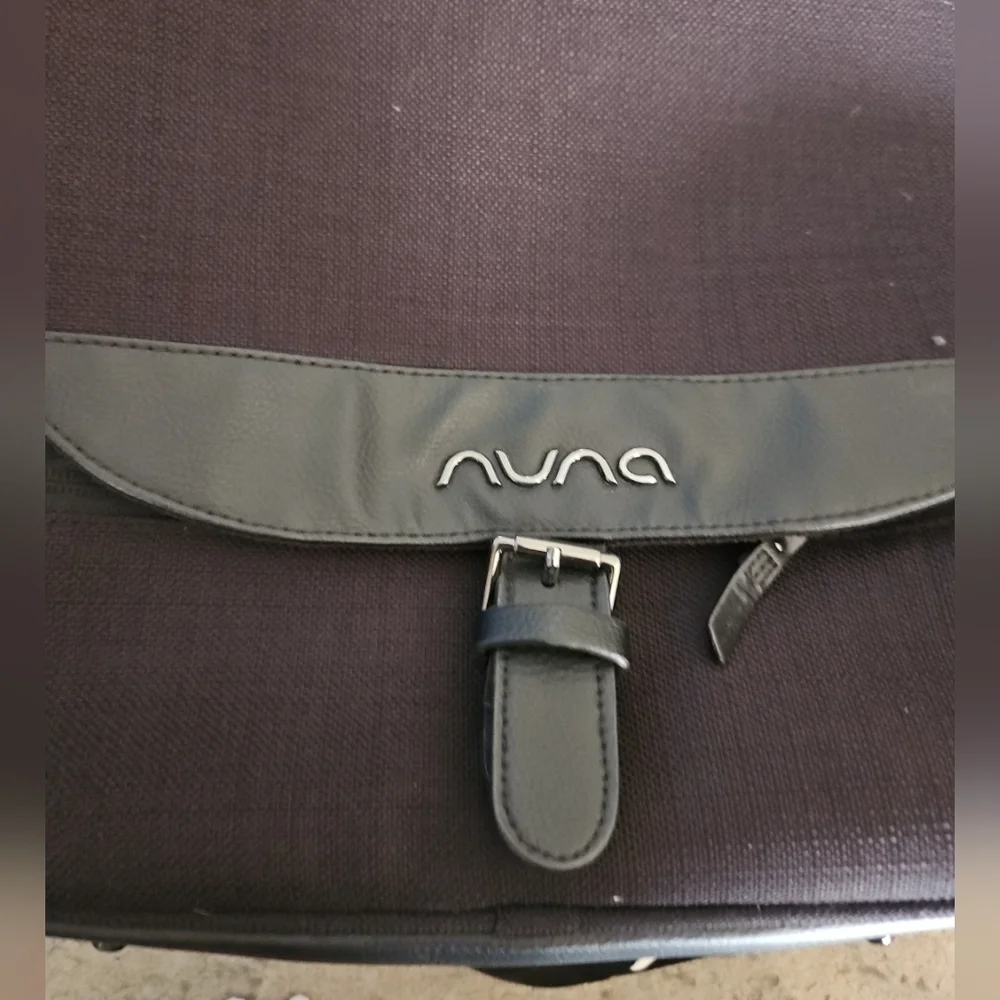 Nuna Unisex Black Diaper Bag/Backpack
